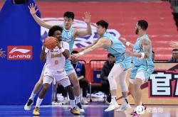 开云体育下载-青岛男篮士气越发旺盛，迎战南方劲旅