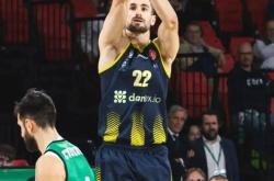 开云体育APP下载-欧美篮球职业联赛各队对决燃情