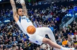 开云体育-火箭客场惨败独行侠，状态低迷