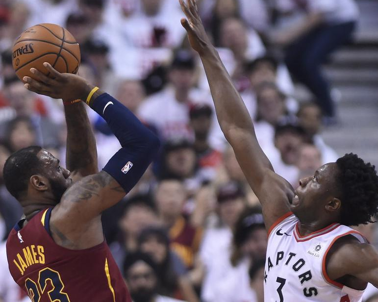 猛龙客场击败湍流,成功翻盘 猛龙客场击败湍流,成功翻盘