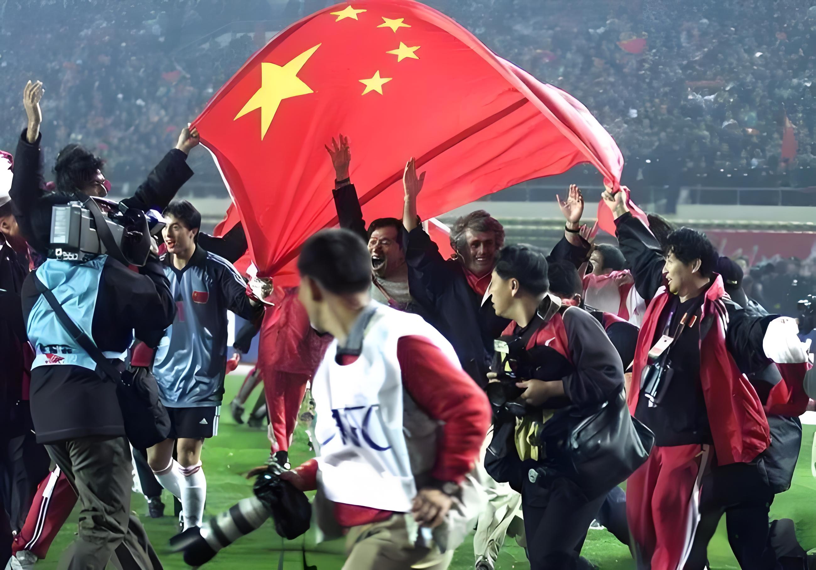 包含中国足球队在世预赛中取得胜利,晋级到下一轮比赛。的词条 包含中国足球队在世预赛中取得胜利,晋级到下一轮比赛。的词条