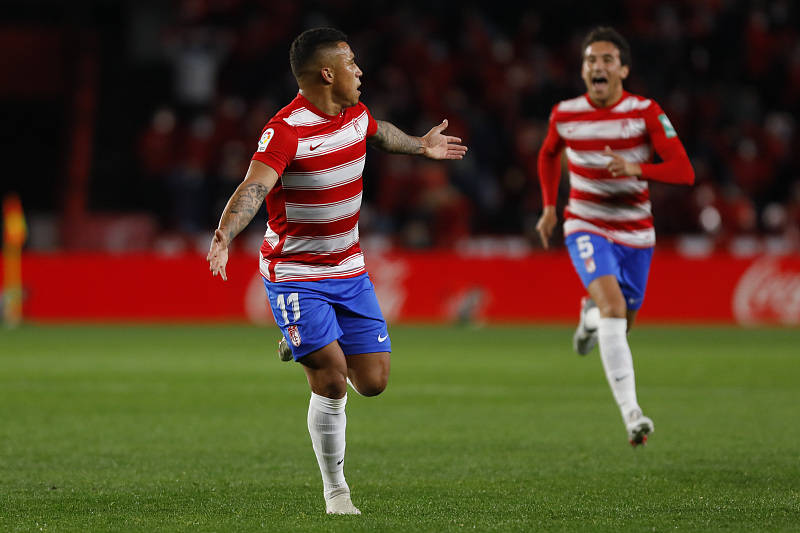 格拉纳达主场逆转,巴塞罗那连败令人惊讶的简单介绍 格拉纳达主场逆转,巴塞罗那连败令人惊讶的简单介绍